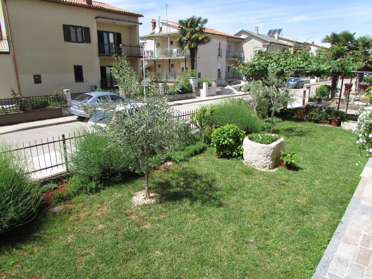 Mirela House With Apartment Umag Ngoại thất bức ảnh