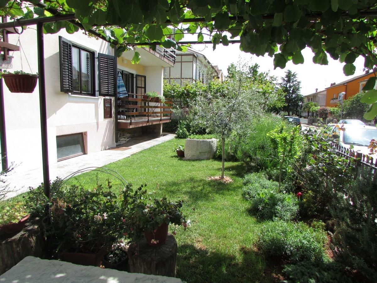 Mirela House With Apartment Umag Ngoại thất bức ảnh